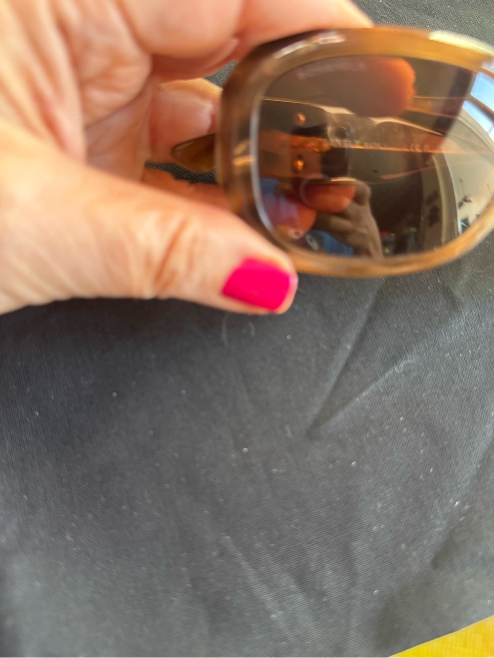 CHANEL Brown Sunglasses with silver logos - Picture 7 of 11